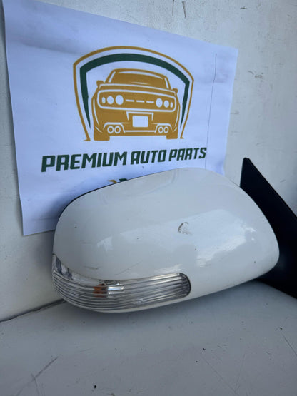 2010   Right Door Mirror