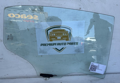 2015   Right Rear Door Glass