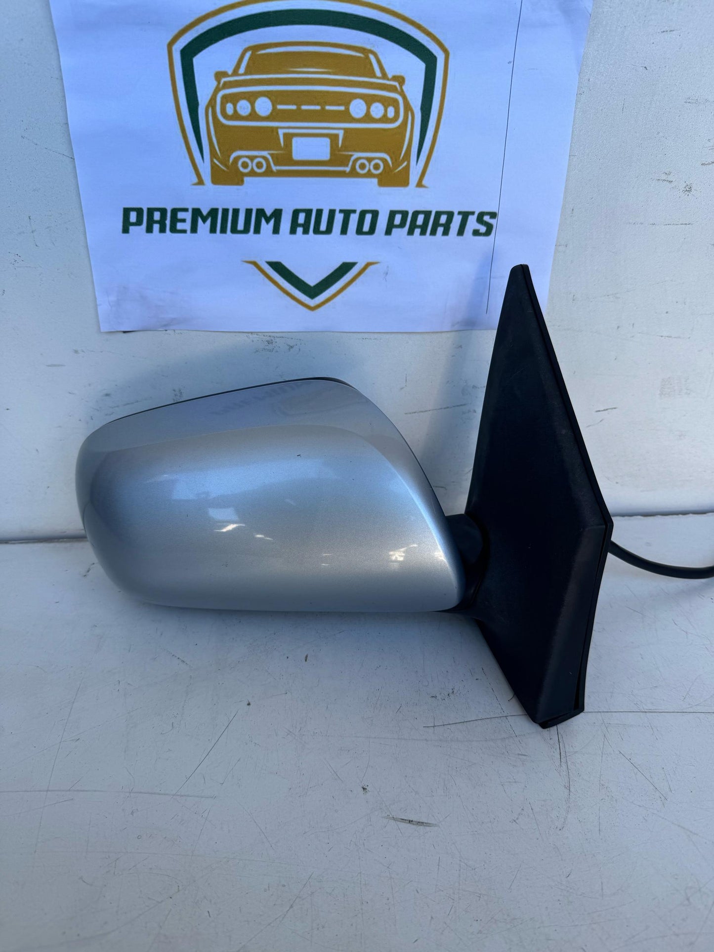 2008  E150 Right Door Mirror