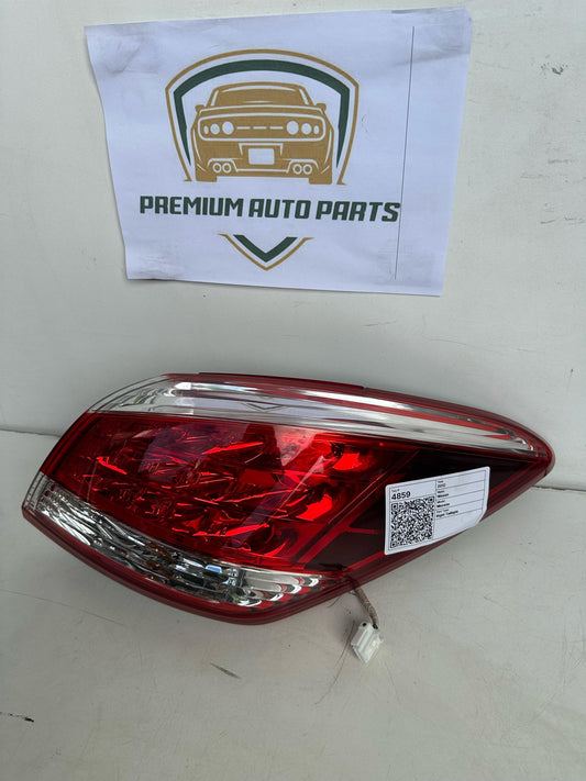 2012 Nissan MuranoII Z51 Right Taillight