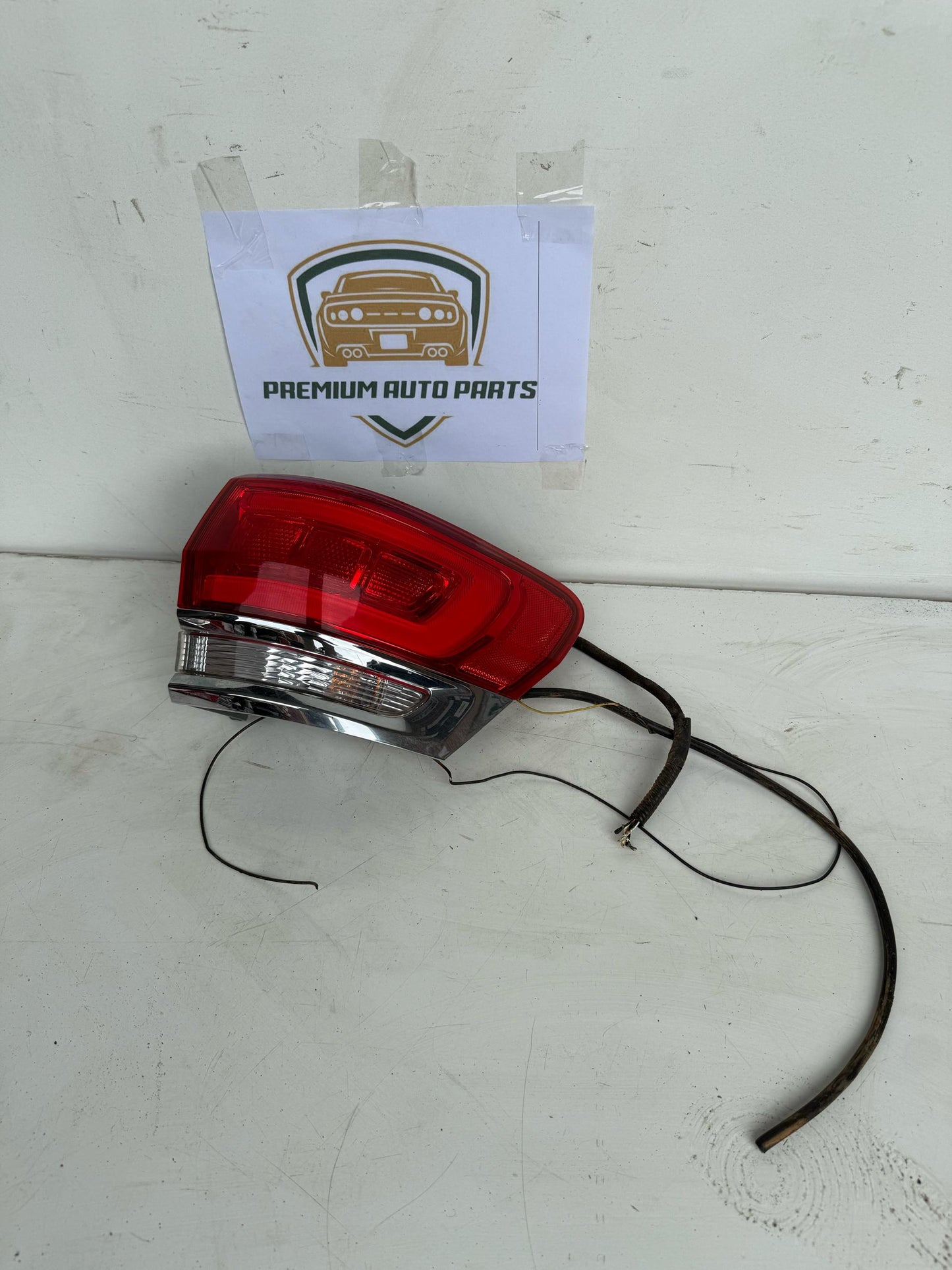 2018 Jeep Grand Cherokee Right Taillight