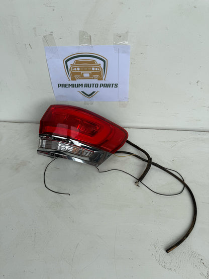 2018 Jeep Grand Cherokee Right Taillight