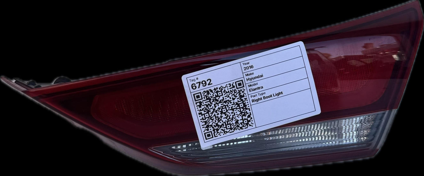 2016  AD Right Boot Light