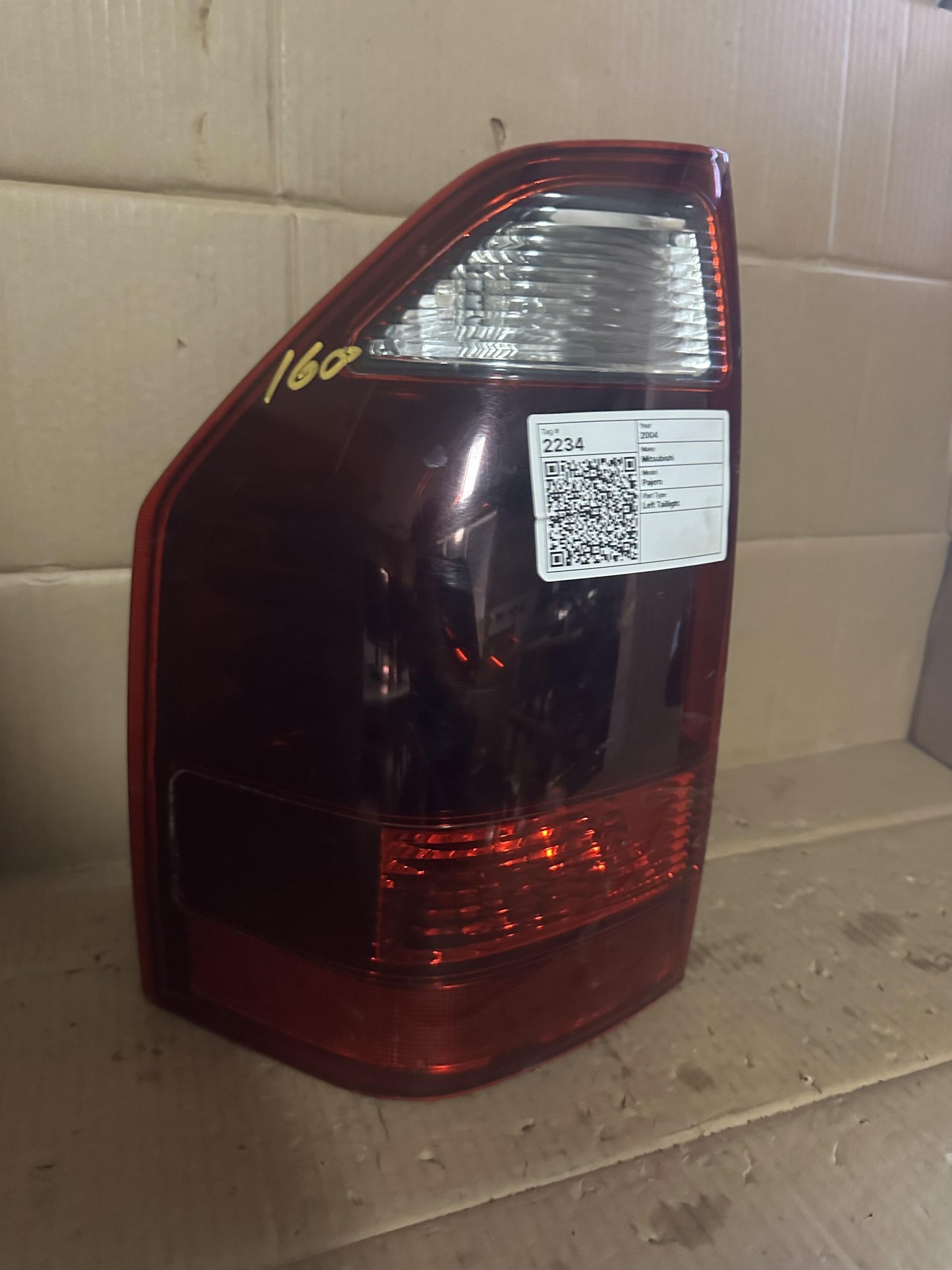 2004  III NP Left Taillight