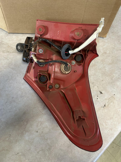 2013   Left Taillight