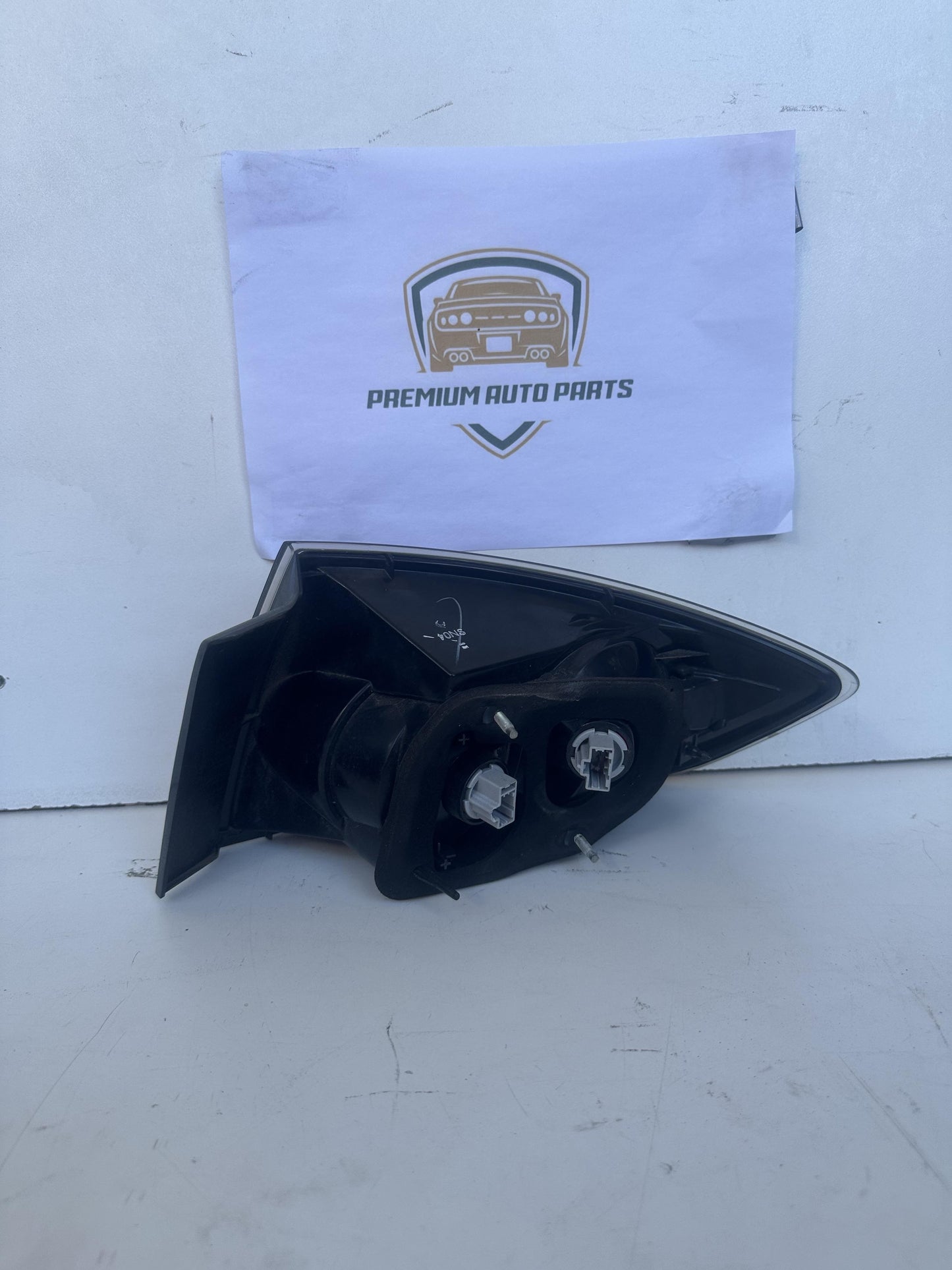 2006  BK10F1 Left Taillight