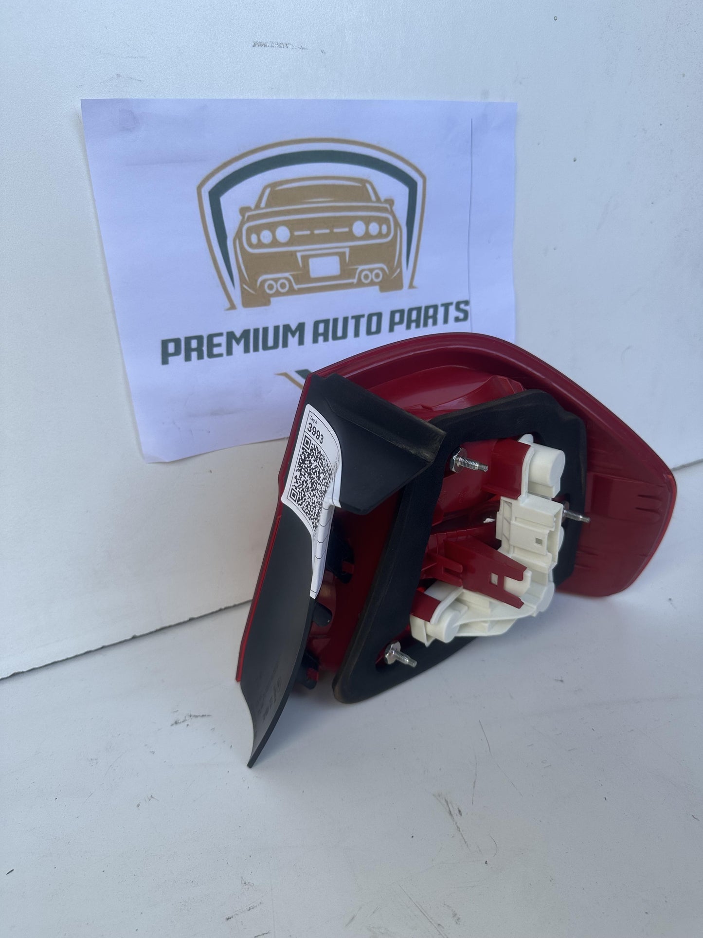 2006   Left Taillight