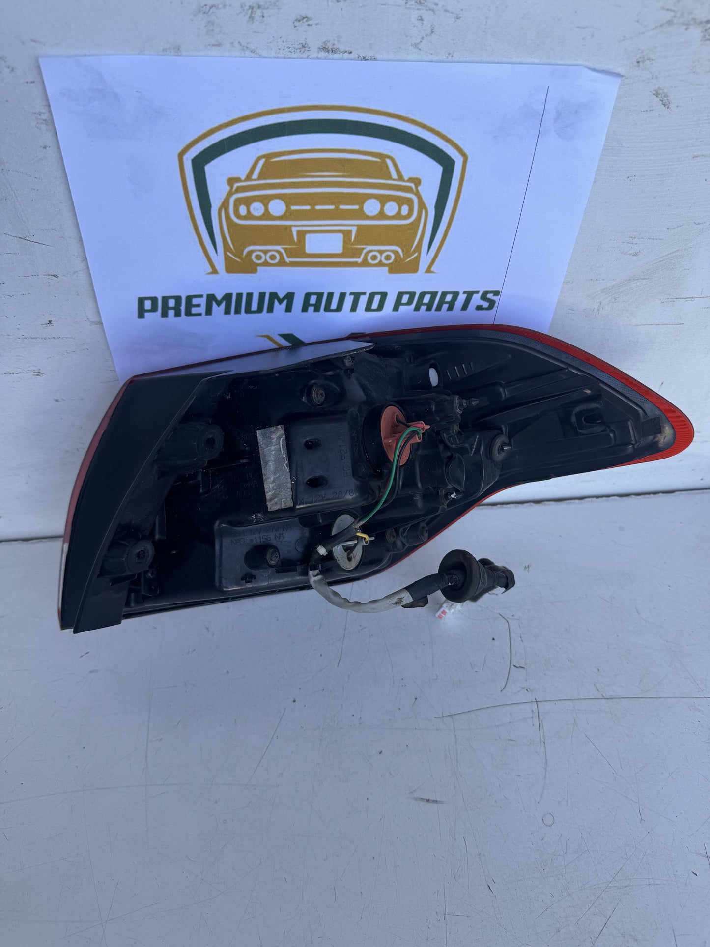 2014   Left Taillight