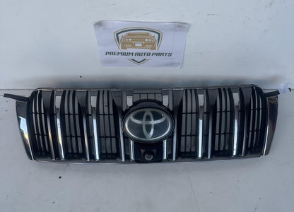 2009  J150 Grille