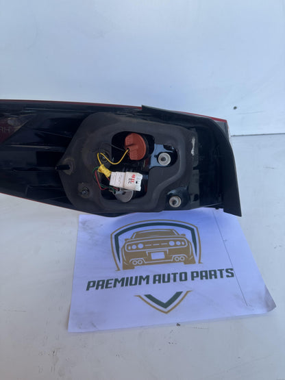 2014   Right Taillight