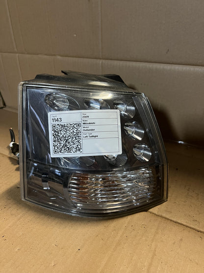 2009  Outlander Left Taillight