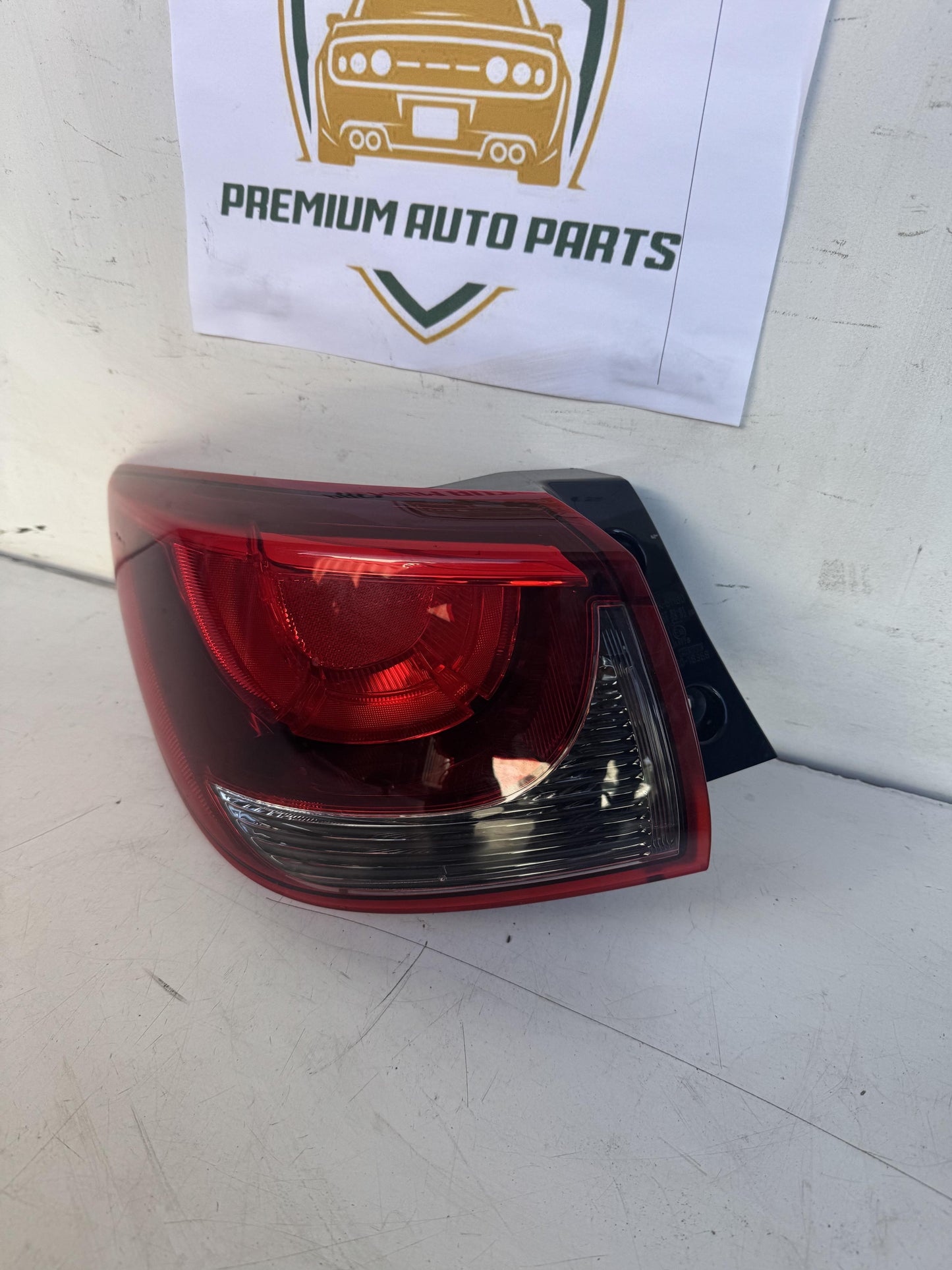 2015   Left Taillight