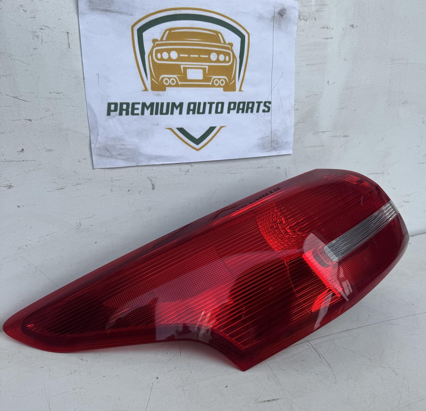 2015  LZ Left Taillight