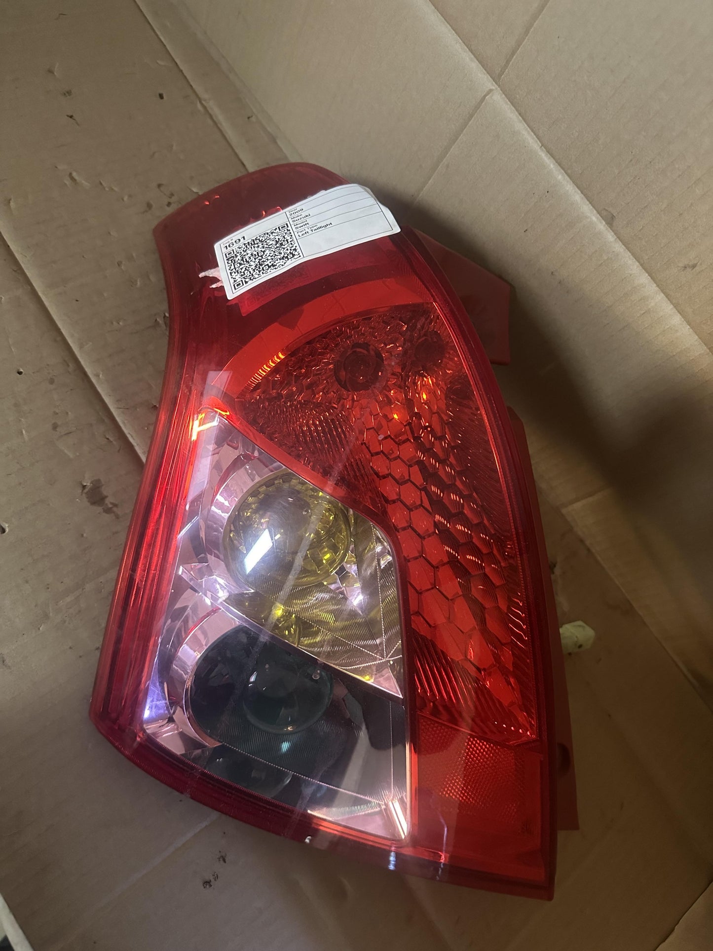 2009  IV FZ Left Taillight