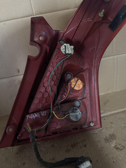 2010  RS415 Left Taillight