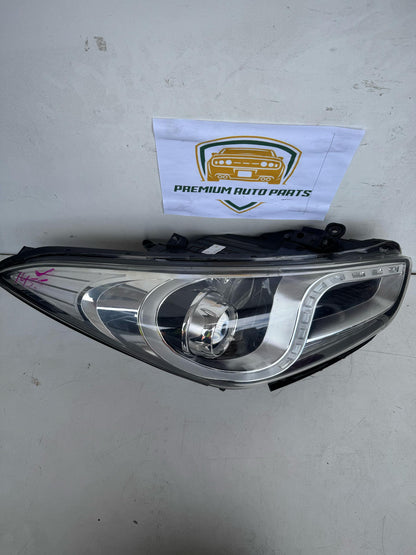 2013  VF Right Headlight