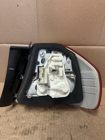 2010   Left Taillight