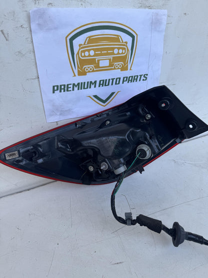 2015   Right Taillight