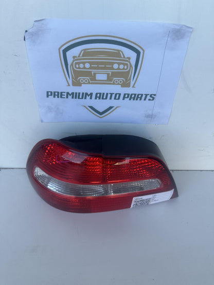 2002  I 644 Left Taillight