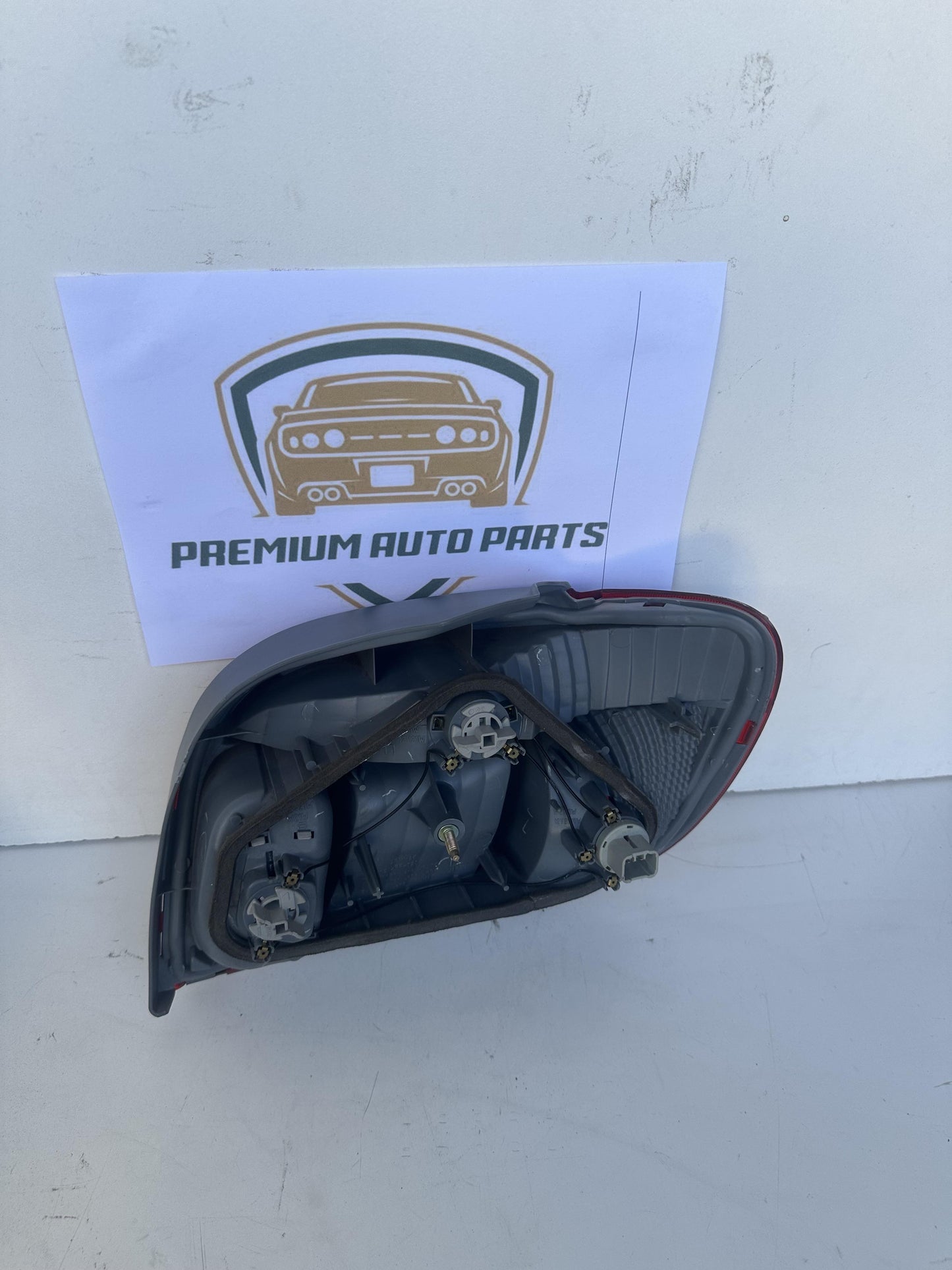 2003   Left Taillight