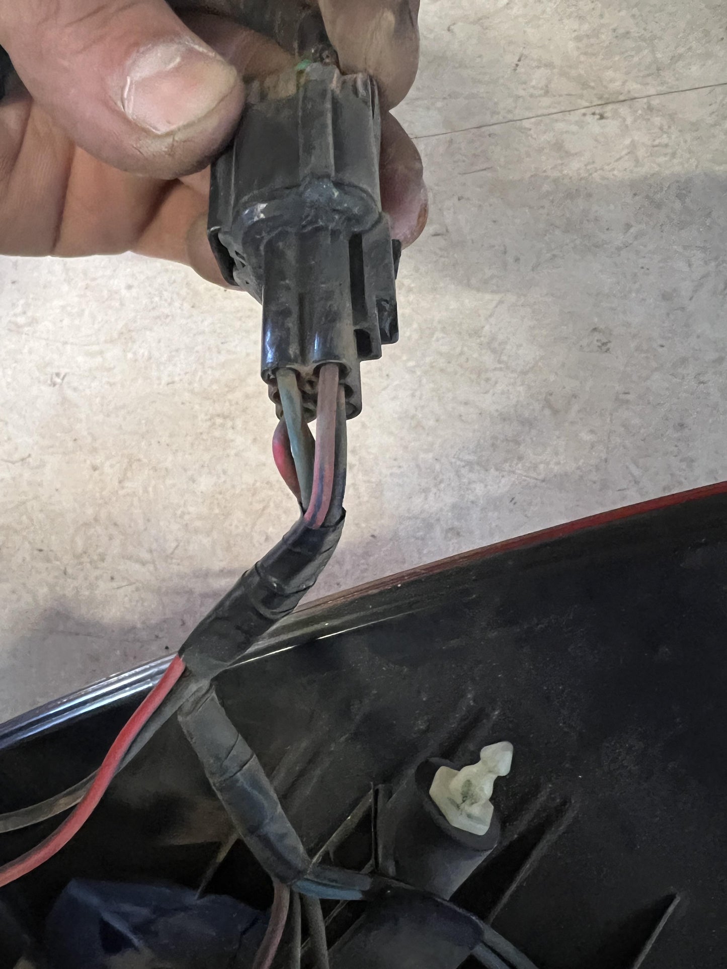 2007   Left Taillight