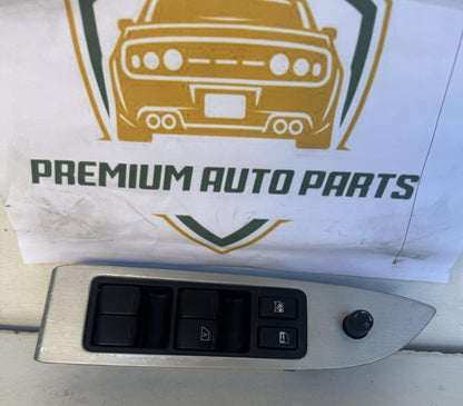 2012  II Z51 Master Power Window Switch