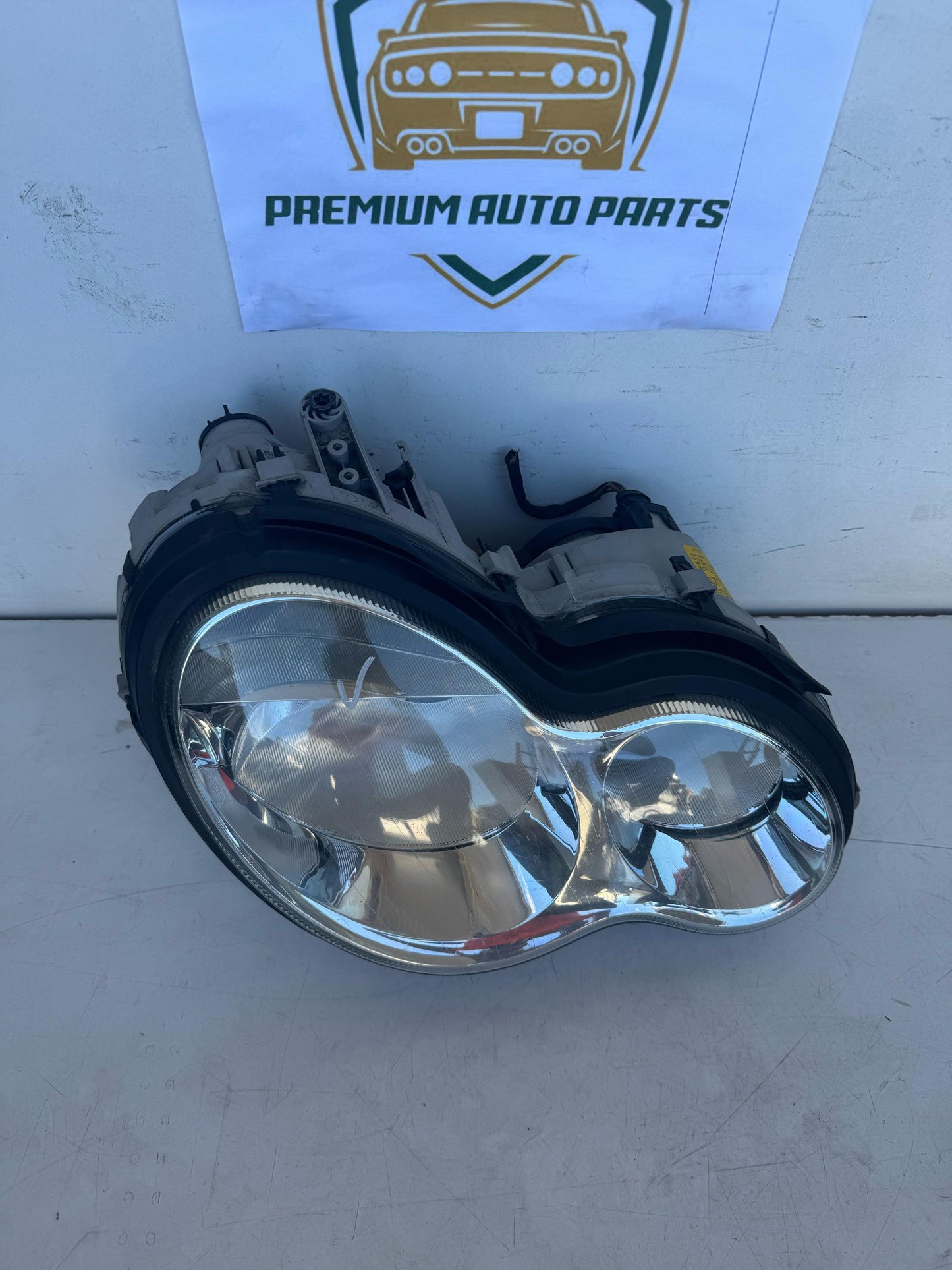 2005   Right Headlight