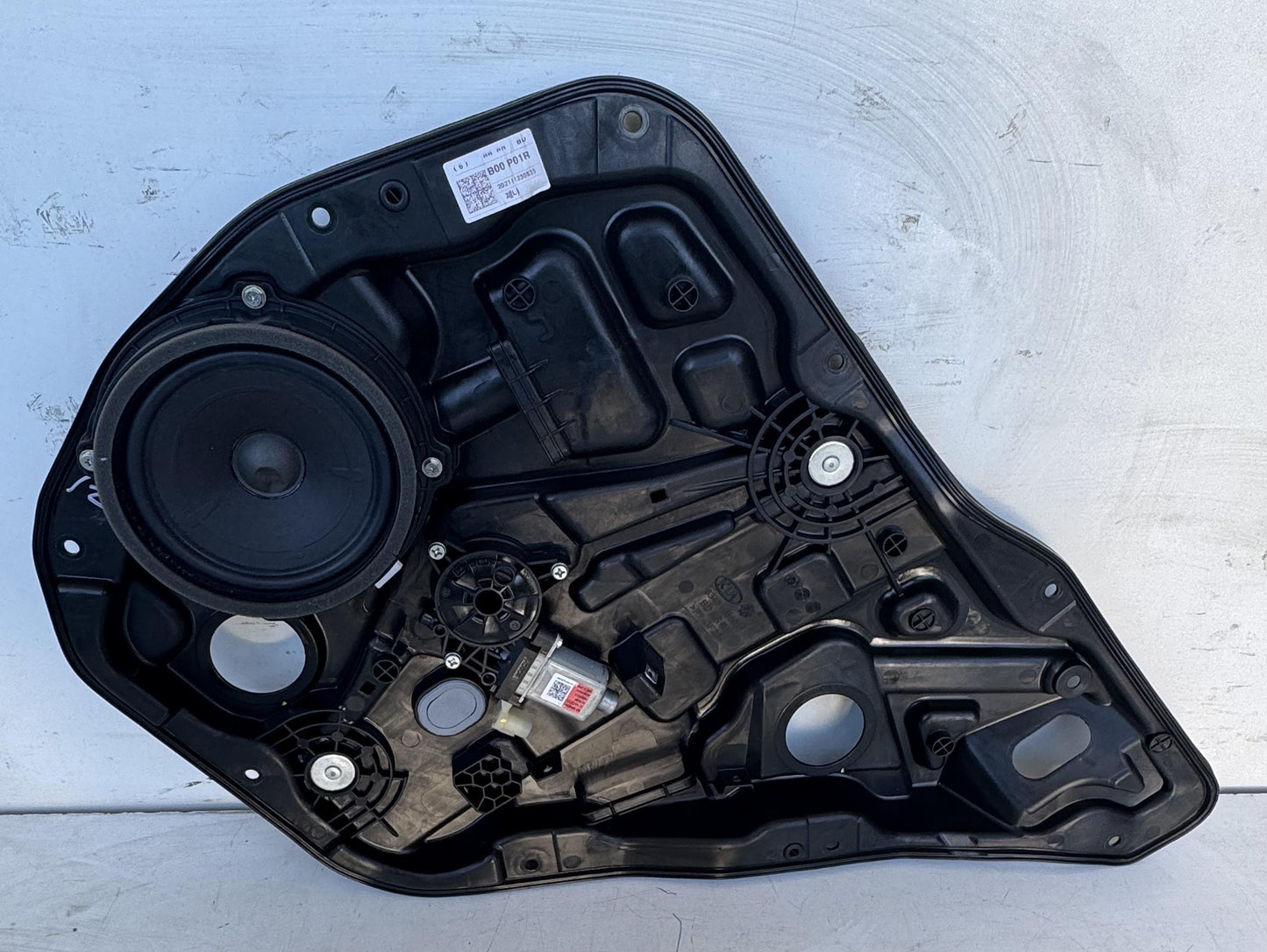 2022   Right Rear Window Regulator/Motor