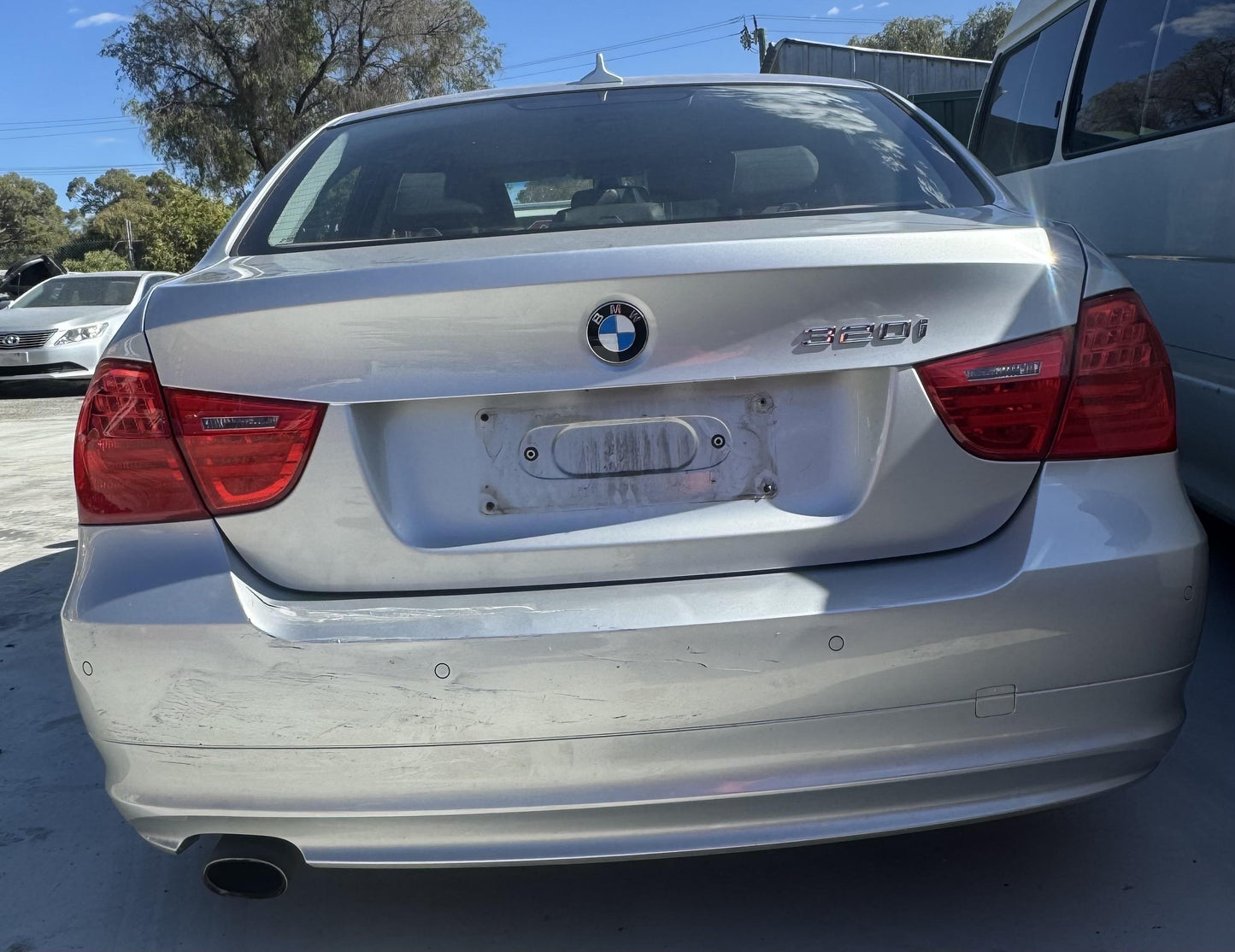 2009 BMW 320i  Station Wagon 
BMW
320i