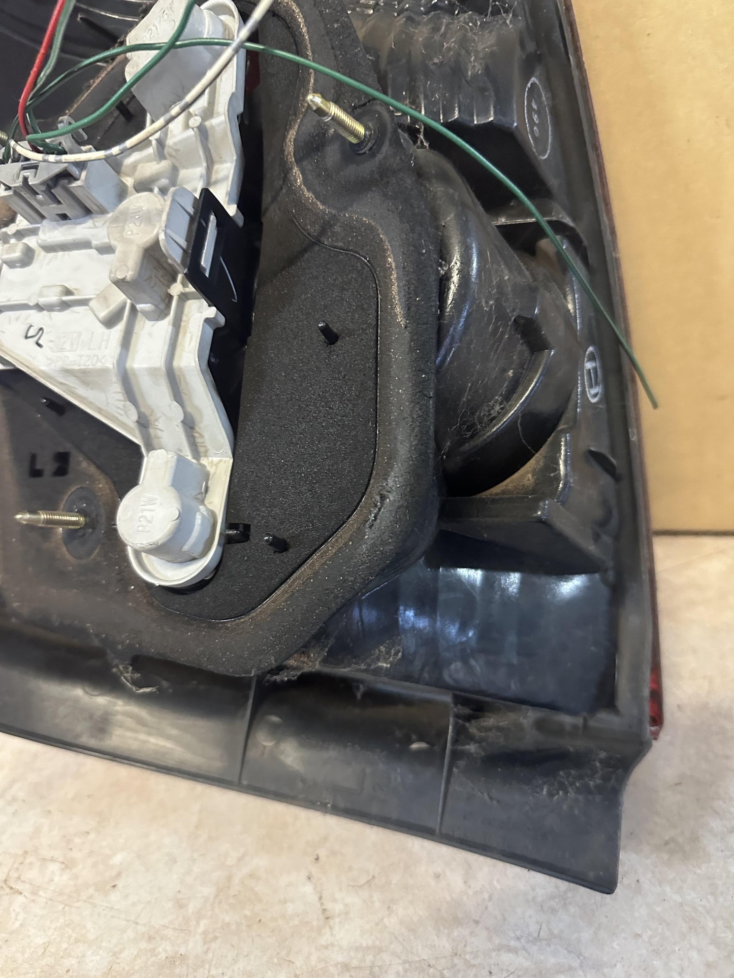 2004  Corolla Left Taillight