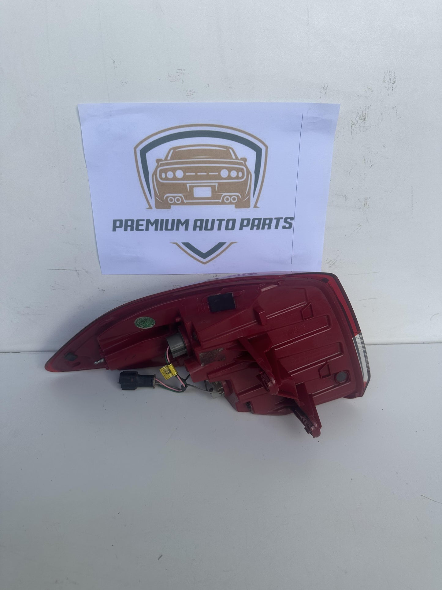 2016  TL Right Taillight