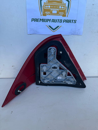 2005   Right Taillight