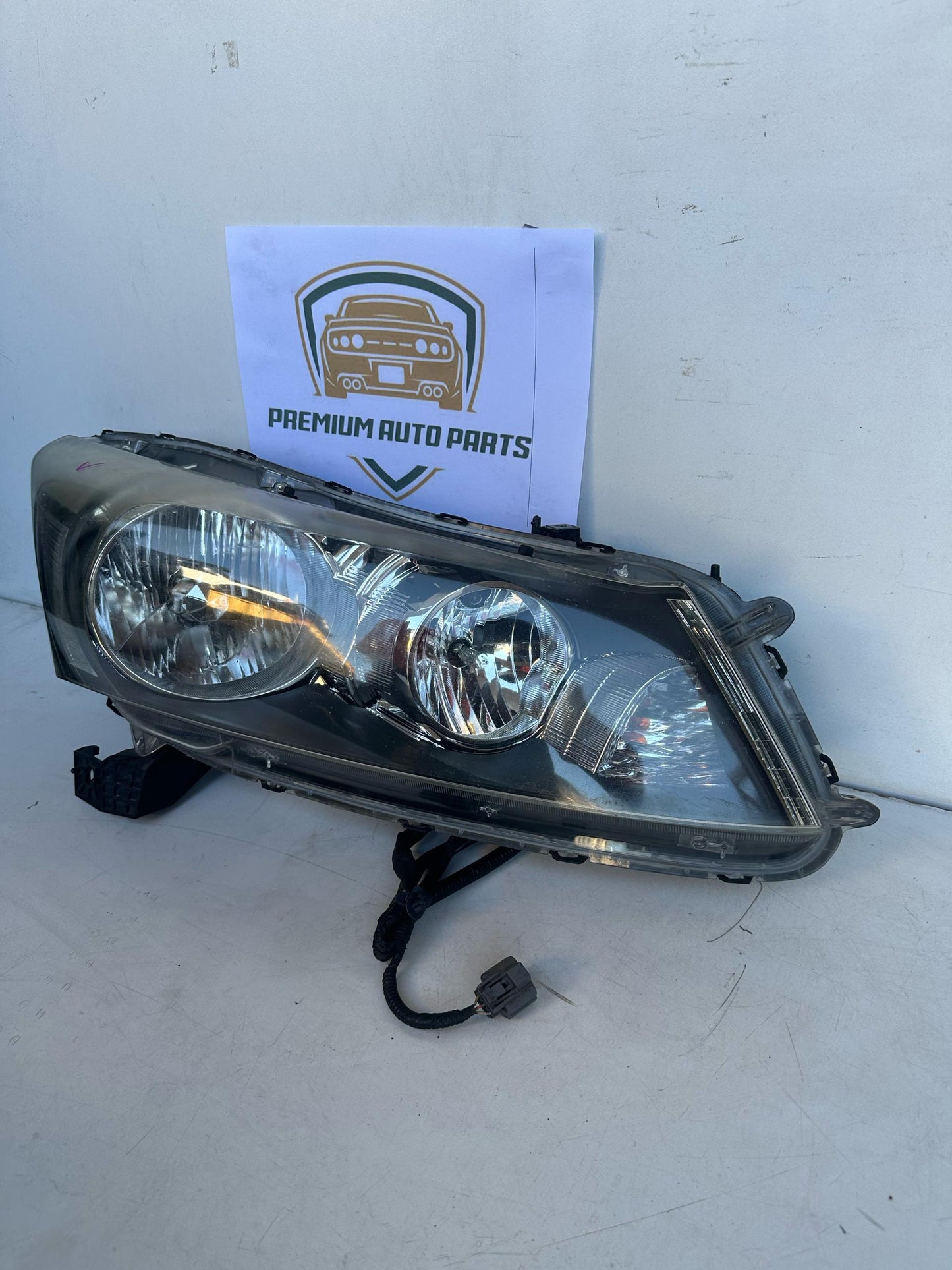2009 Honda Accord Right Headlight