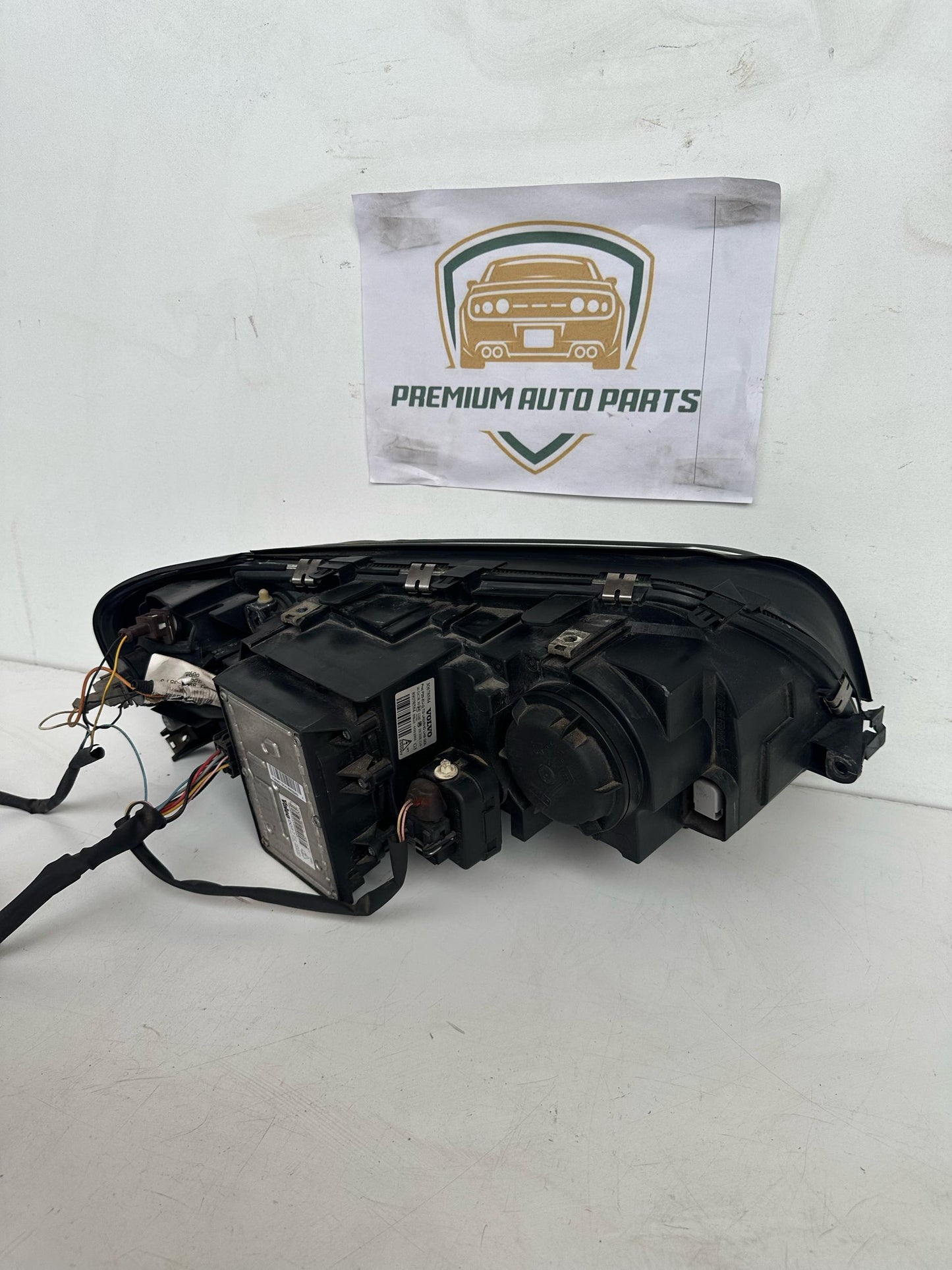 2005   Left Headlight