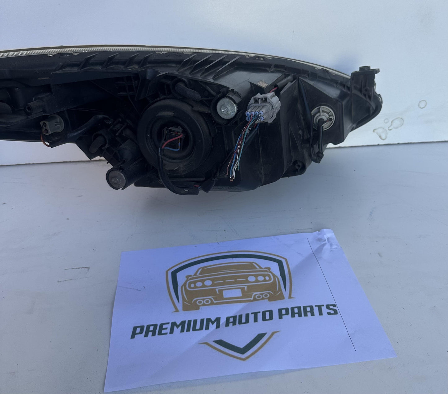 2013  II DE DH Left Headlight