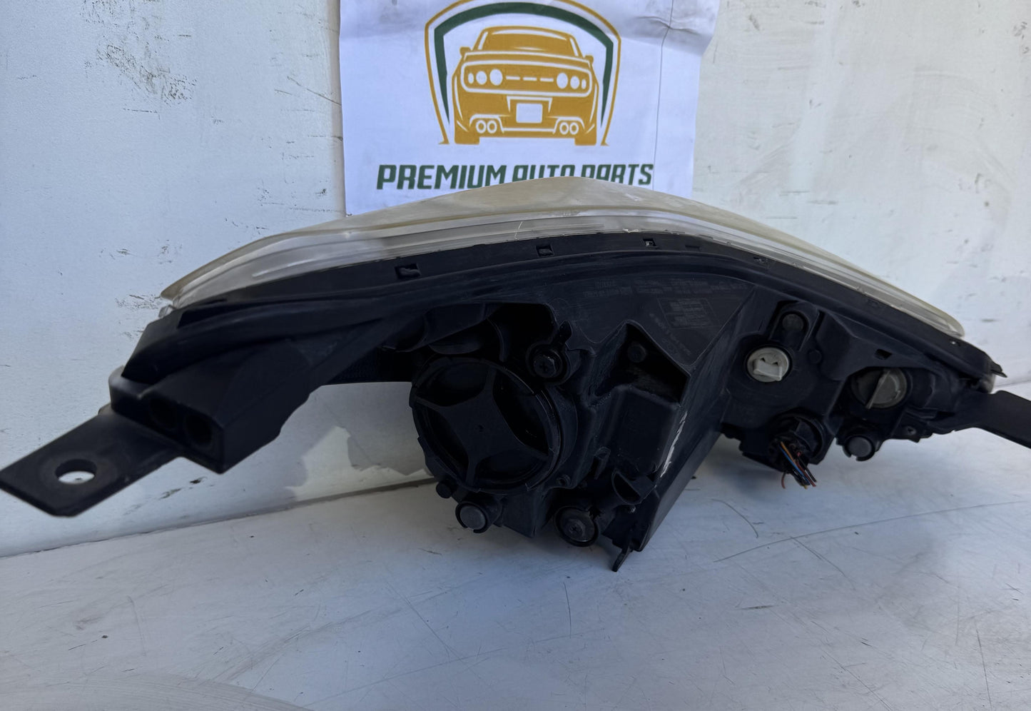 2017   Left Headlight
