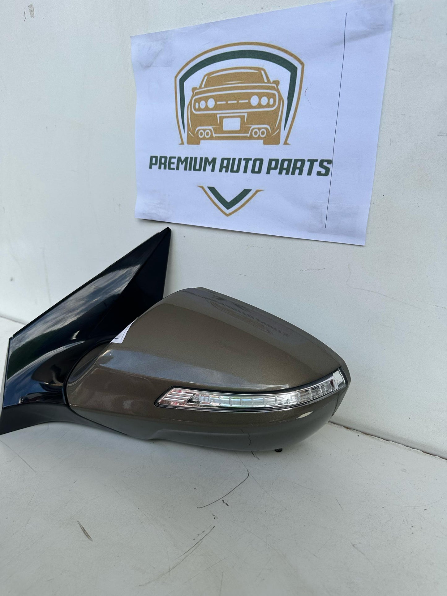 2013 Hyundai i40 VF Left Door Mirror