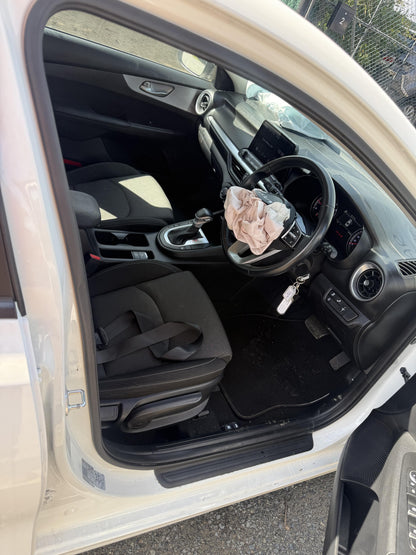 Kia 
Cerato