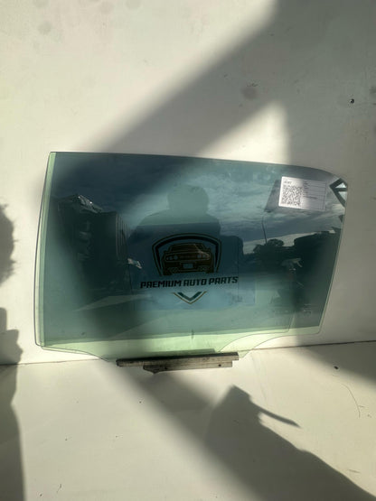 2008  E150 Left Rear Door Glass