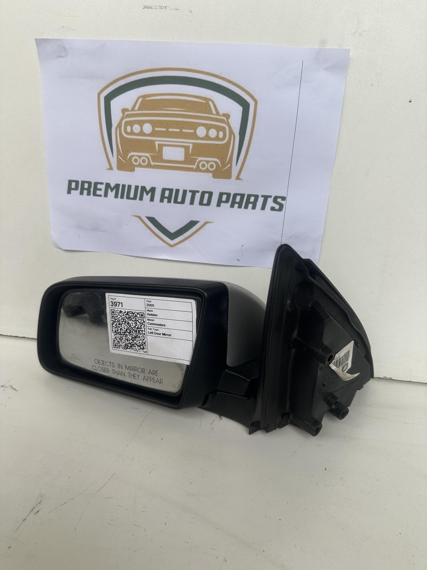2005  VZ Left Door Mirror