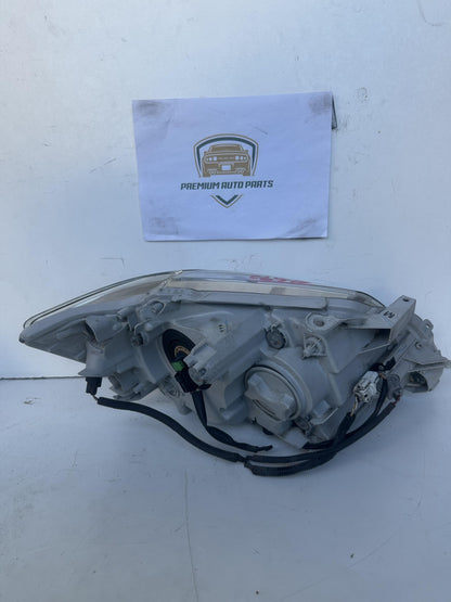 2010  V40 Left Headlight