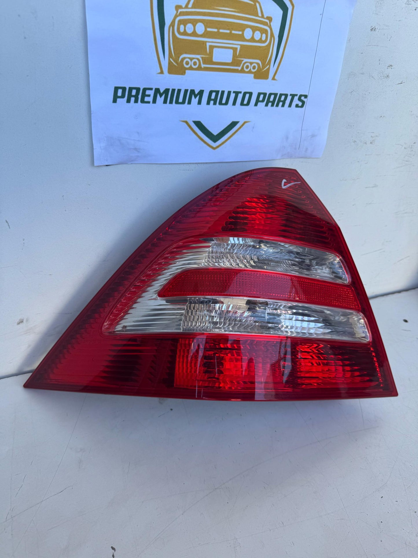 2005 Left Taillight