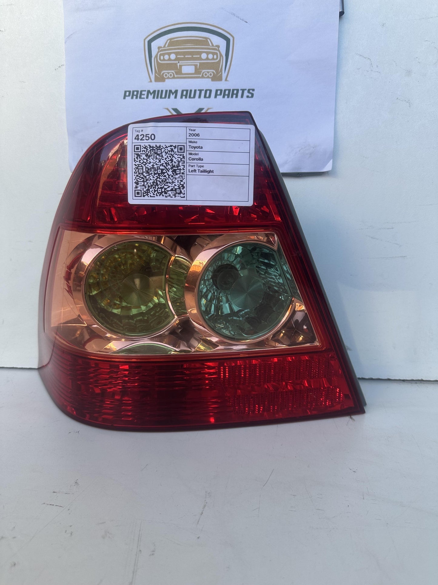 2006   Left Taillight