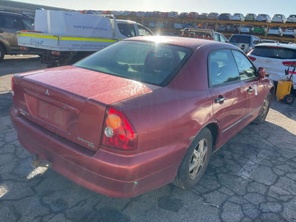 Mitsubishi 
Magna