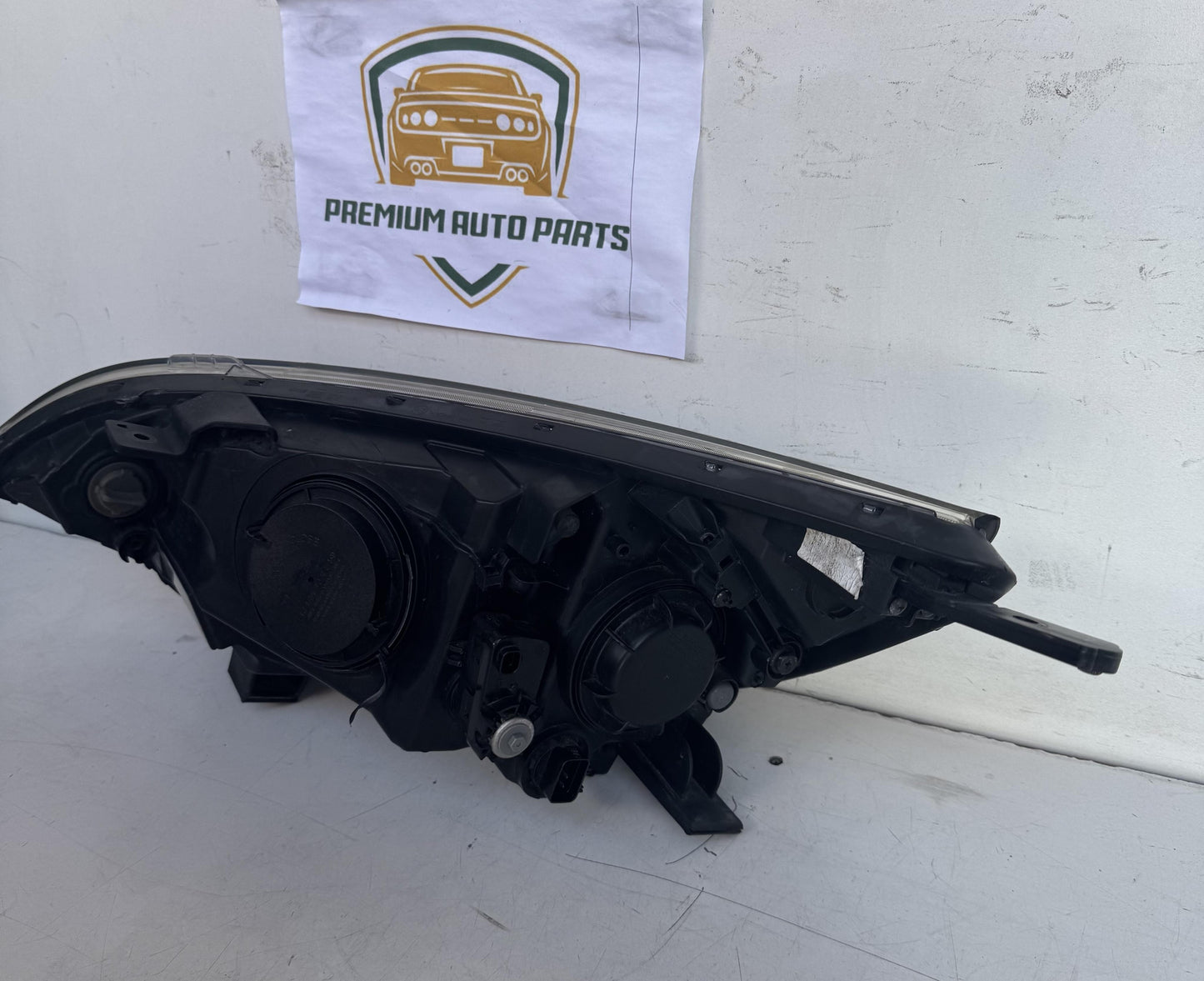 2015  UB Right Headlight