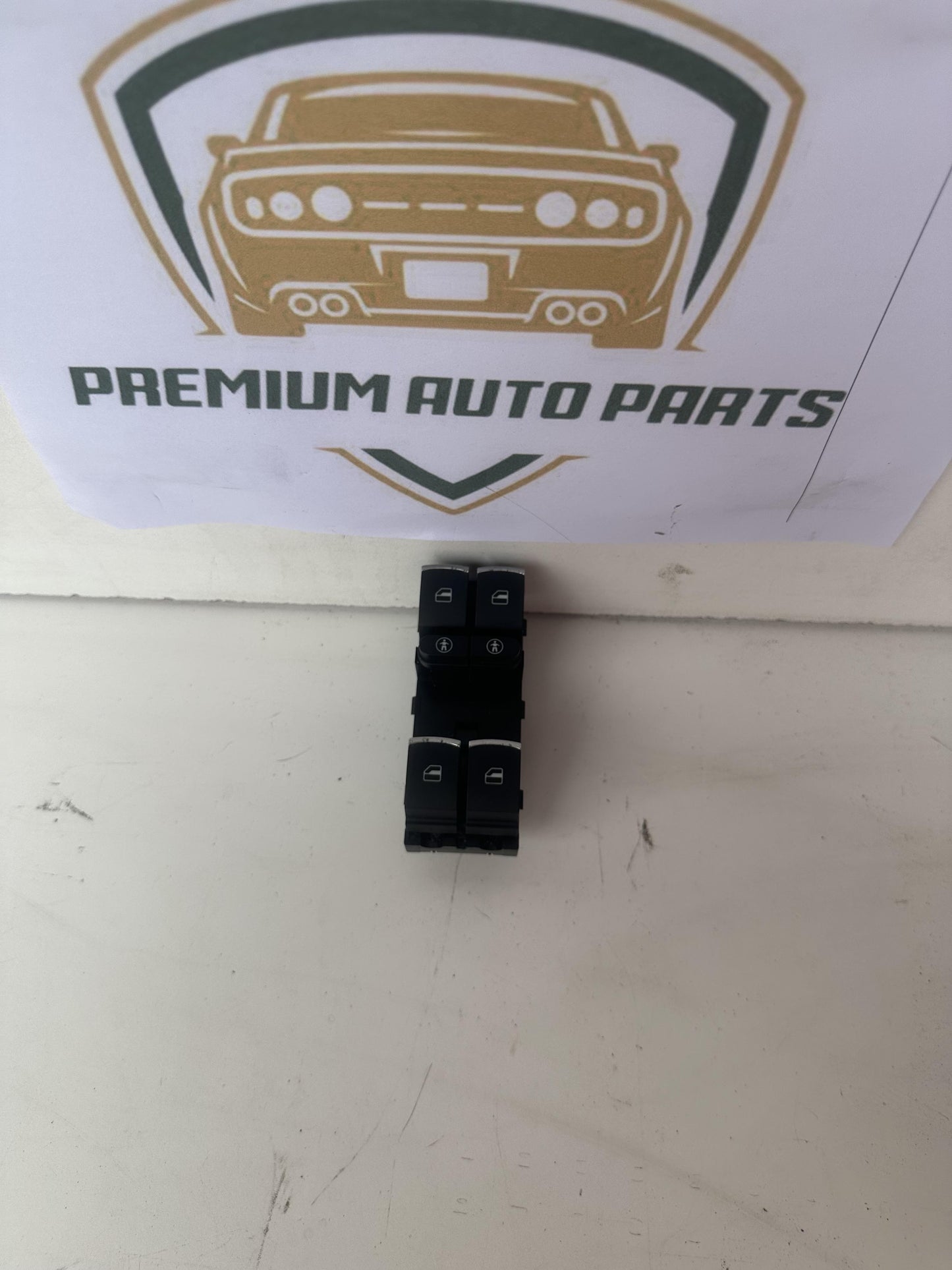 2014  MK2 - 7P Master Power Window Switch