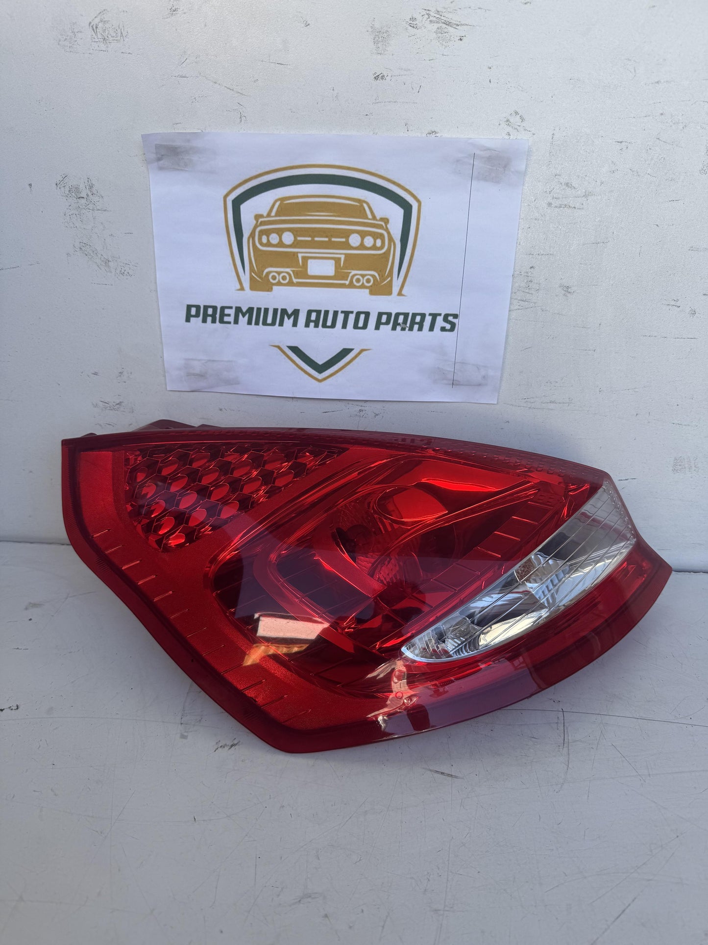 2012   Left Taillight