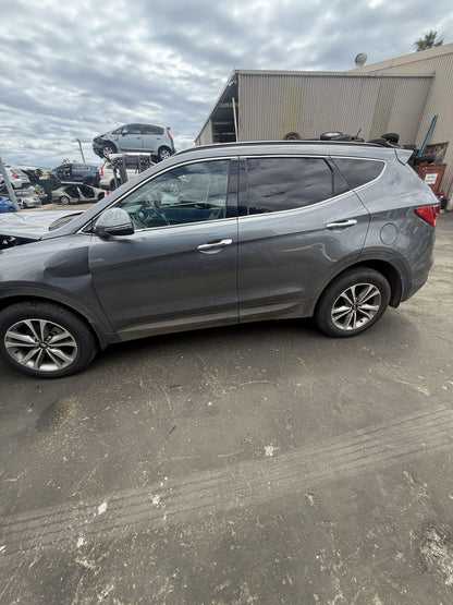 Hyundai Santa Fe   
Hyundai
Santa Fe