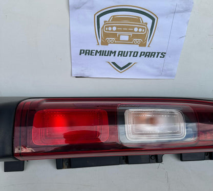 2015 Renault Trafic Left Taillight