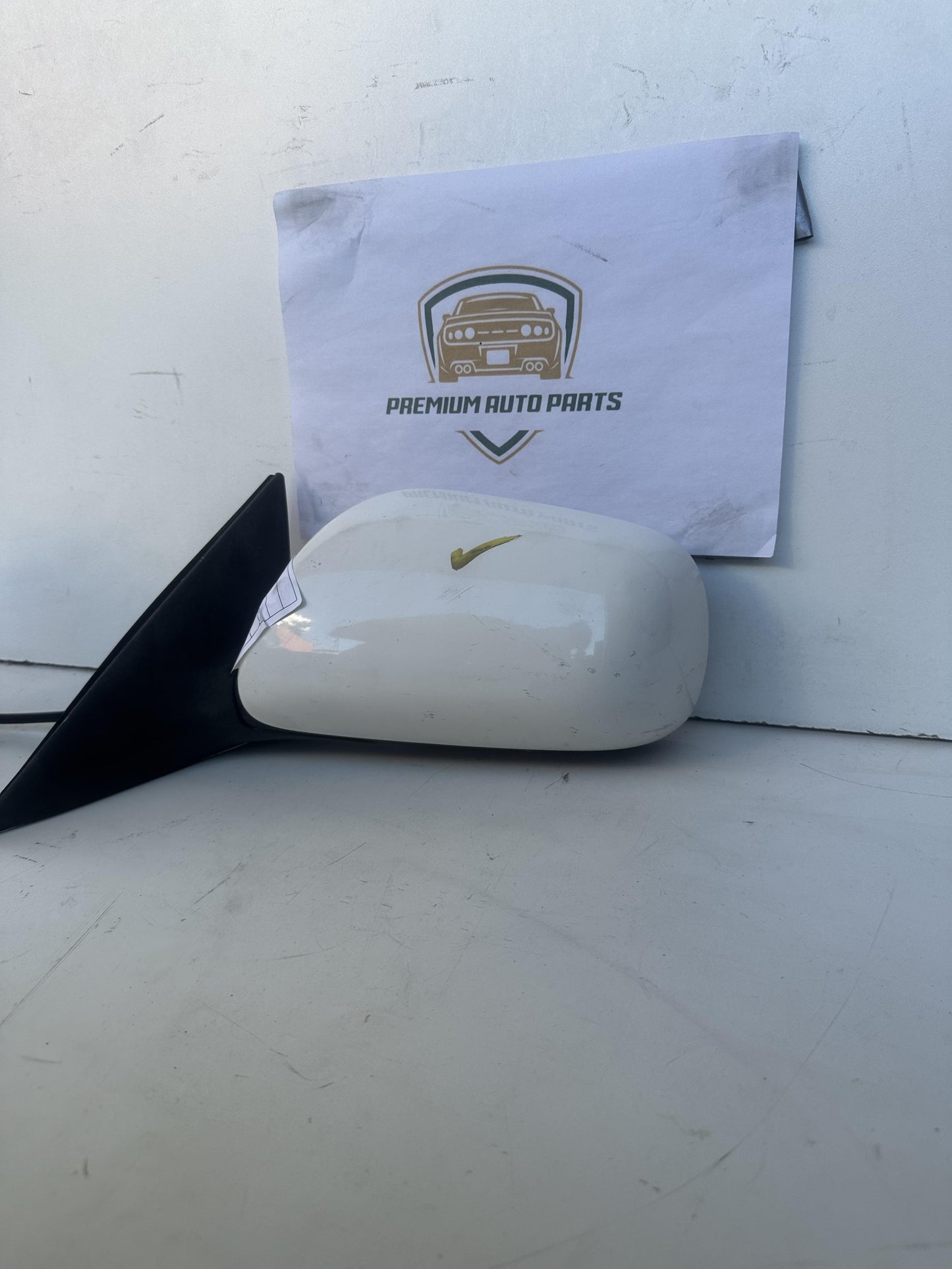 2008  XV40 Left Door Mirror